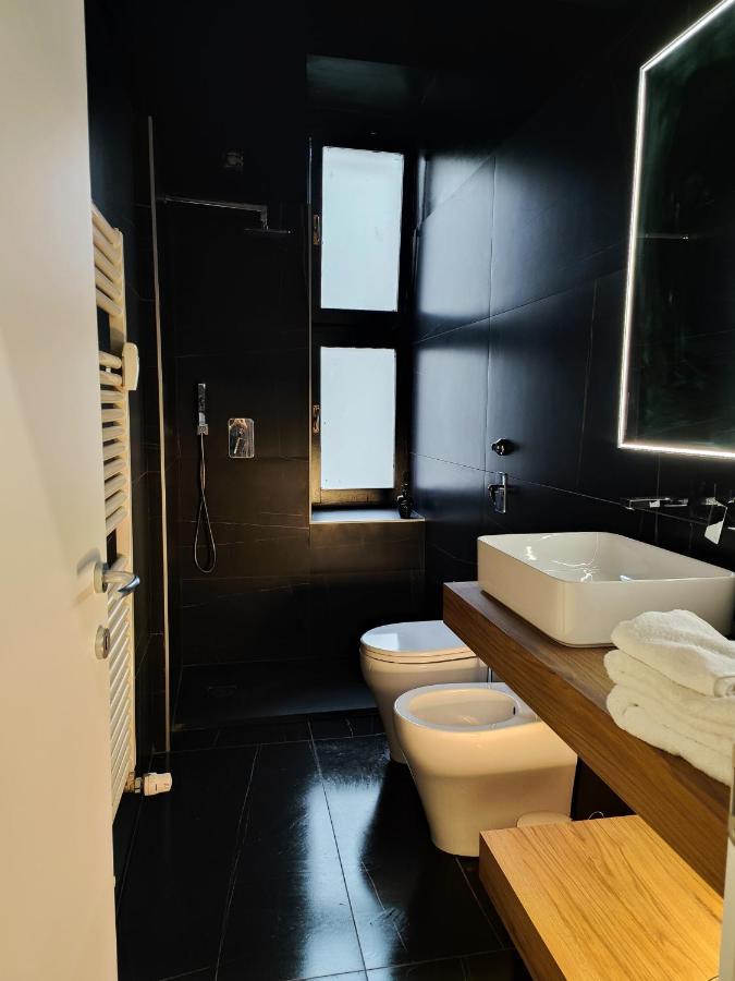 Designed Pop Apartment 2 Bedrooms, 2 Baths In Milan Center - Wifi, Ac, Steps From Subway M1 And M2, Central Station And Airport Connected מראה חיצוני תמונה
